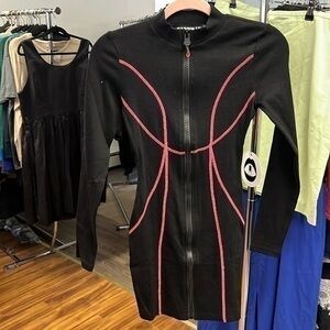 Capsulle, black and pink dress size small new with tag
